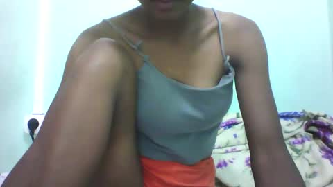 vounialdy online show from January 24, 2025, 8:00 pm