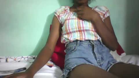 vounialdy online show from February 5, 2025, 5:31 pm