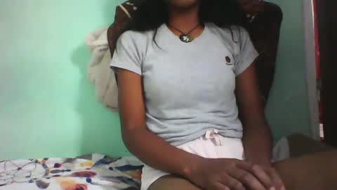 vounialdy online show from February 8, 2025, 3:42 pm