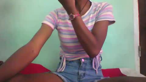 vounialdy online show from February 11, 2025, 6:51 am