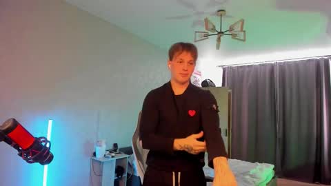 Snapshot of vova_belkin_ chatting on February 17, 2026, 9:28 am vova online show from February 17, 2026, 9:28 am