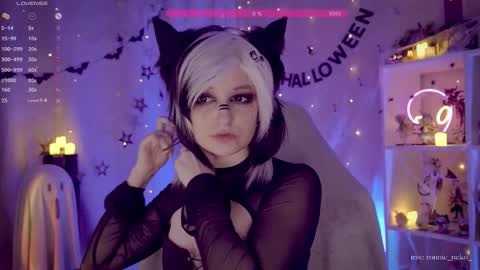 Snapshot of vronnier chatting on October 31, 2025, 7:04 pm vronnier online show from October 31, 2025, 7:04 pm