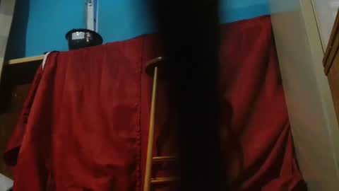 Snapshot of vrouwen_verwenner chatting on May 25, 2026, 8:26 pm Mac Miller online show from May 25, 2026, 8:26 pm