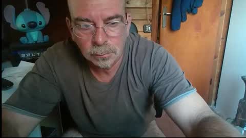 oscar online show from September 11, 2025, 6:57 am