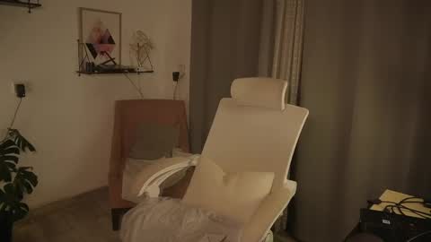 Snapshot of vurtualdiva chatting on October 2, 2025, 2:07 am vurtualdiva online show from October 2, 2025, 2:07 am