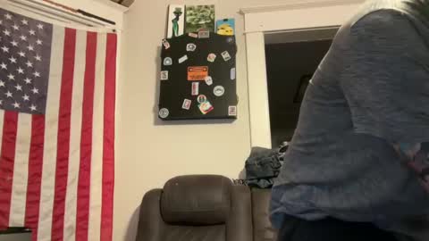 vveejay online show from October 26, 2025, 6:30 am