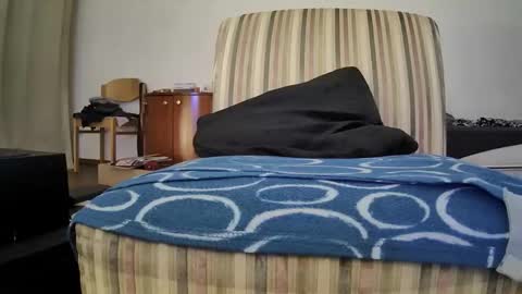 Snapshot of vype121 chatting on September 16, 2025, 10:00 pm vype121 online show from September 16, 2025, 10:00 pm