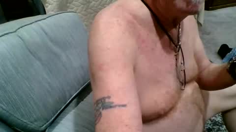 w3llbit online show from February 18, 2026, 4:41 am