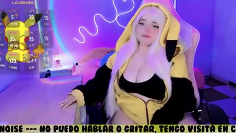   online show from November 15, 2025, 4:21 am