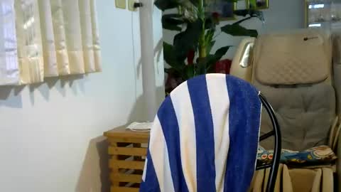 walleja online show from September 27, 2025, 12:43 pm