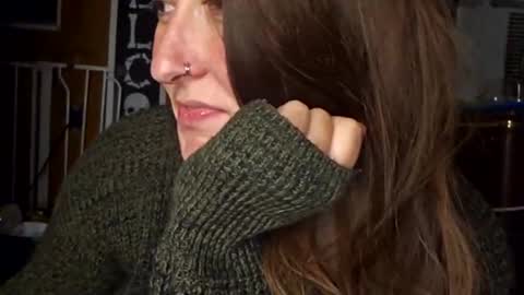 Walnut4u online show from November 5, 2025, 8:14 am