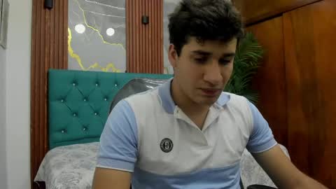 Snapshot of walter_noils chatting on April 16, 2026, 11:40 pm WALTER NOILS online show from April 16, 2026, 11:40 pm