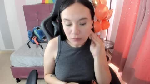 Snapshot of wanda_sg chatting on May 2, 2026, 3:06 pm Alexandra online show from May 2, 2026, 3:06 pm