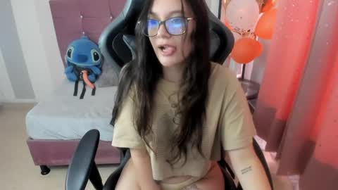 Snapshot of wanda_sg chatting on May 14, 2026, 6:47 pm Alexandra online show from May 14, 2026, 6:47 pm
