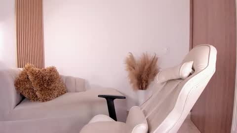 Wanda online show from February 19, 2025, 5:16 pm