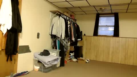 wanderlustgaal online show from November 18, 2025, 11:25 am