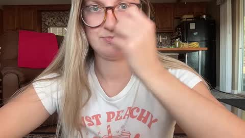 Jade  Adonis online show from December 4, 2024, 8:07 pm