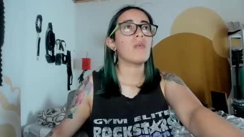 Waningrose  Lu online show from January 3, 2025, 8:22 pm