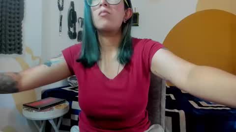 Waningrose  Lu online show from January 7, 2025, 5:53 pm