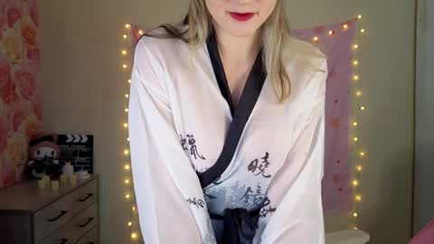 Kate online show from January 19, 2025, 4:22 am