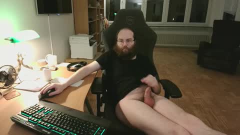 wantsahug online show from February 25, 2026, 7:23 pm