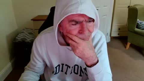 wanttobefree22 online show from October 22, 2025, 8:36 am