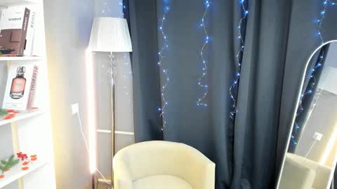 Snapshot of warmblink chatting on February 17, 2026, 8:15 pm Samanta online show from February 17, 2026, 8:15 pm