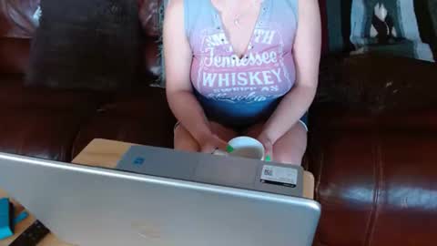 Snapshot of watchedging chatting on March 8, 2025, 3:24 pm Hereforfun online show from March 8, 2025, 3:24 pm