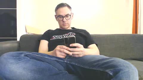 watchmecum78 online show from March 6, 2026, 2:46 pm