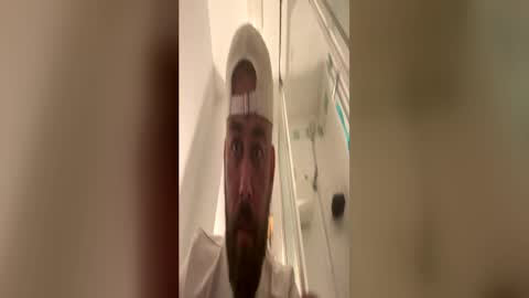 Snapshot of watchmethrob69 chatting on June 1, 2026, 6:42 pm watchmethrob69 online show from June 1, 2026, 6:42 pm