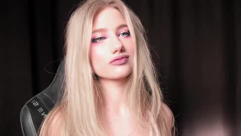 waterfallwoods online show from January 22, 2025, 5:26 am