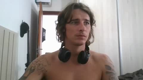 wave_boyy online show from March 24, 2026, 3:06 pm