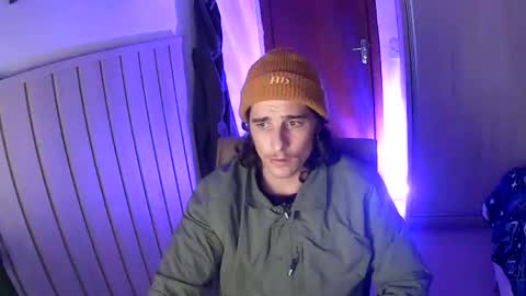 wave_boyy online show from June 21, 2026, 2:58 am
