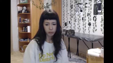 Mina online show from November 13, 2025, 7:02 pm