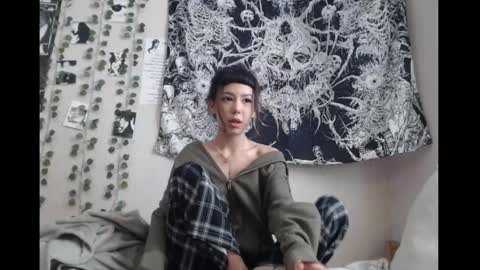 Mina online show from March 17, 2026, 12:52 pm