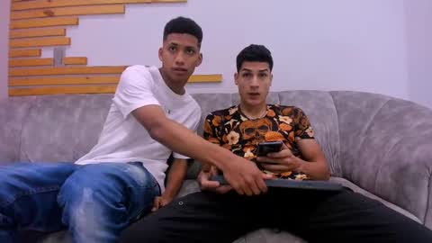 Jhonny Dick  his neighbors. online show from September 21, 2025, 1:51 am