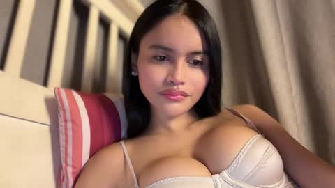 Snapshot of webcammaggie chatting on January 8, 2026, 4:59 am Maggie online show from January 8, 2026, 4:59 am