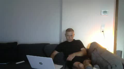 weberbenny online show from July 1, 2026, 4:29 pm