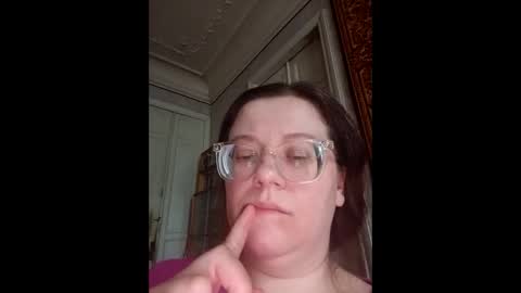 Marina online show from April 9, 2026, 3:17 pm