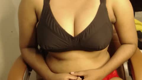 mina online show from April 18, 2026, 8:09 pm