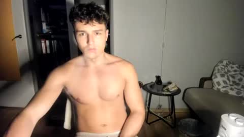 Snapshot of wee_willy_winky chatting on June 24, 2026, 11:26 pm wee_willy_winky online show from June 24, 2026, 11:26 pm