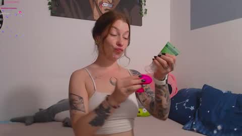  moon  online show from September 14, 2025, 12:59 pm