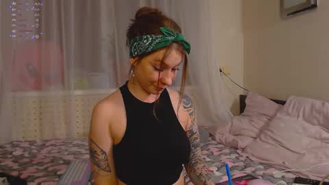  moon  online show from December 20, 2025, 4:58 pm