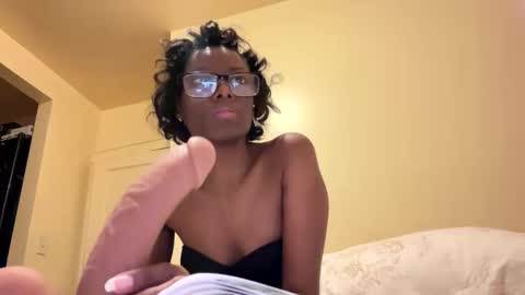 Snapshot of weeklyrush chatting on January 5, 2026, 7:28 pm GoddessRush online show from January 5, 2026, 7:28 pm