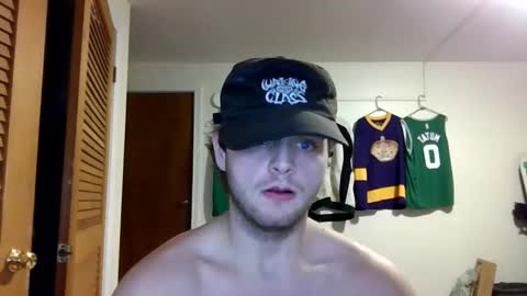 Snapshot of weenskir chatting on April 14, 2026, 9:32 pm weenskir online show from April 14, 2026, 9:32 pm