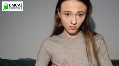 Milena online show from December 14, 2025, 9:41 pm