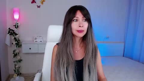 Wendi Foster online show from September 24, 2025, 6:55 pm