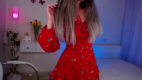 Wendi Foster online show from February 17, 2026, 7:42 pm