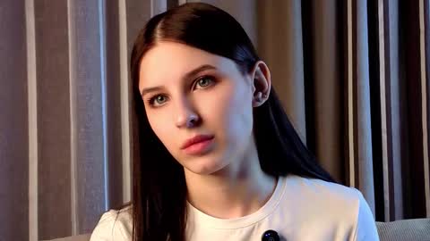 Kristin online show from March 20, 2026, 12:32 pm