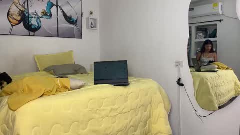 Snapshot of wendy_and_alex1712 chatting on January 7, 2026, 1:30 am Wendy Alex online show from January 7, 2026, 1:30 am